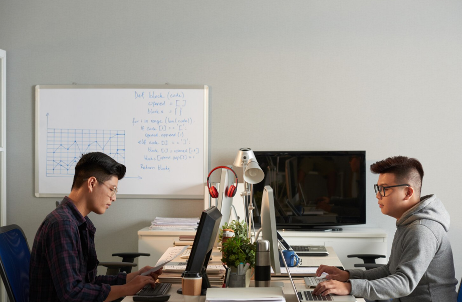 Adana’da Sertifikalı Bilgisayar Kursları Hangi Meslekler İçin Avantaj Sağlar?